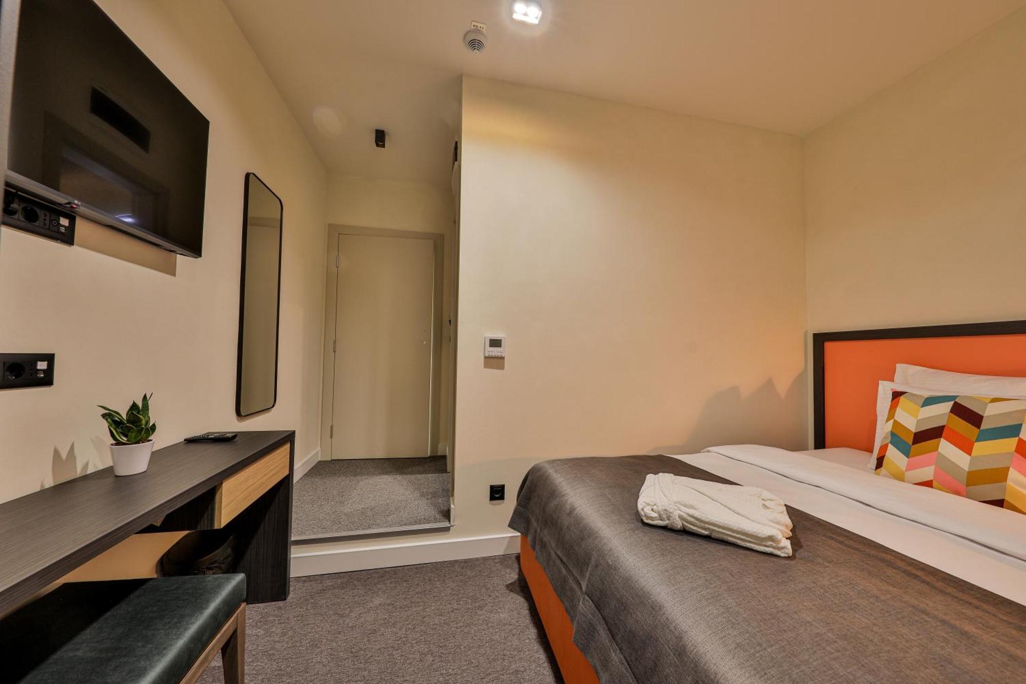 Botanica Hotel