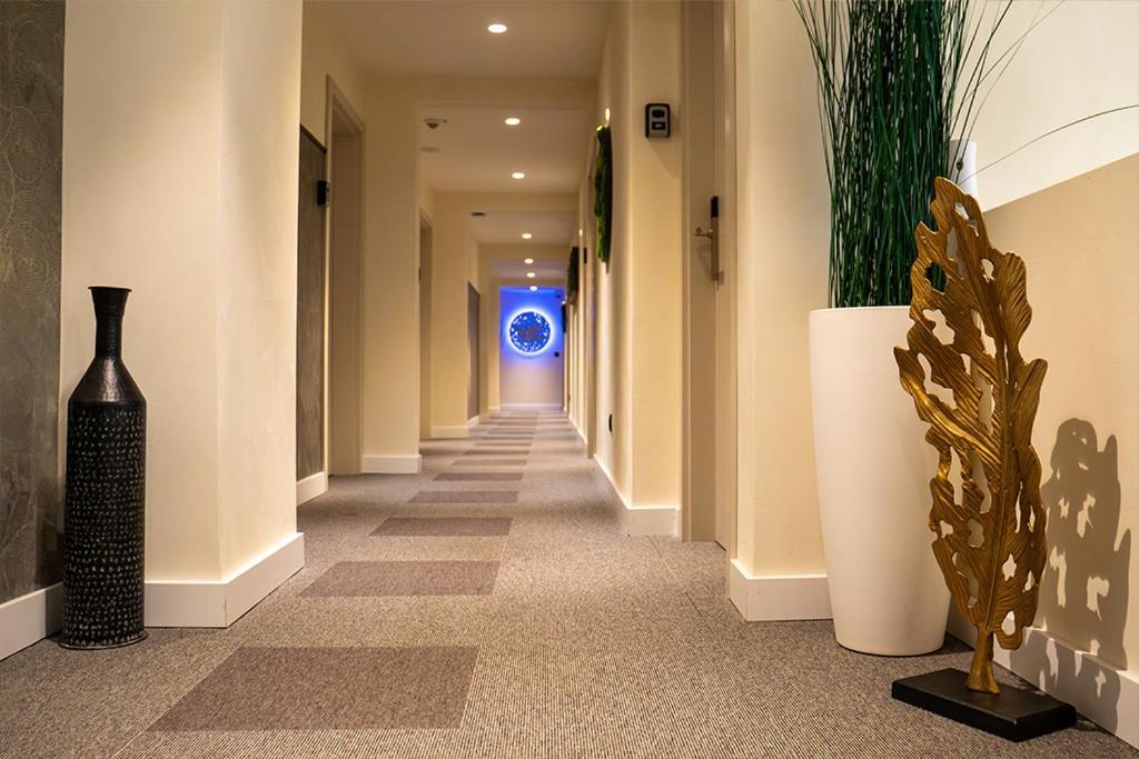 Botanica Hotel 4*